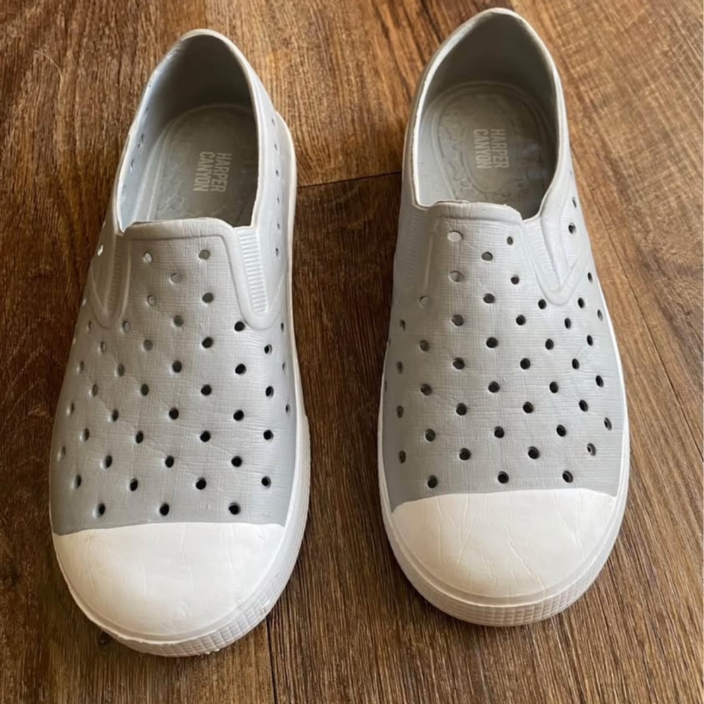 Happy canyon Gray Play boat loafer beach Shoes Kids Size 13